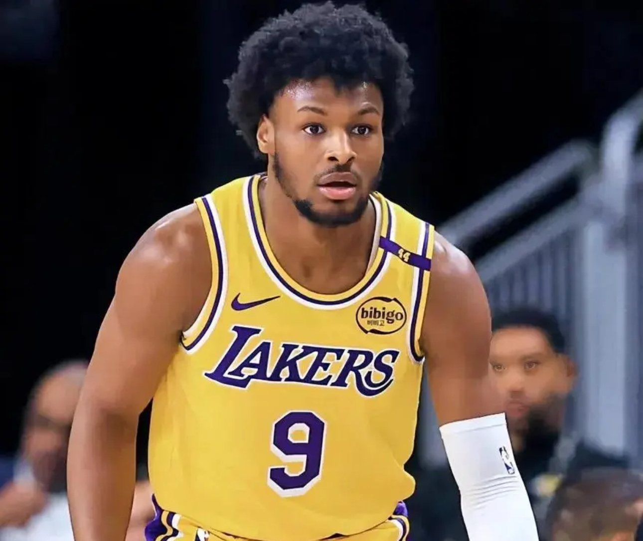 湖人B队血洗雄鹿,乔治一己之力扛起全队的简单介绍 湖人B队血洗雄鹿,乔治一己之力扛起全队的简单介绍