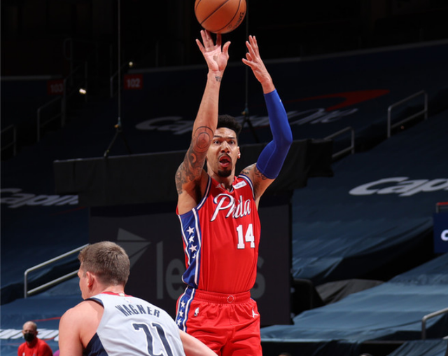 76人力克南韩男篮，丹尼·格林绝境逆转