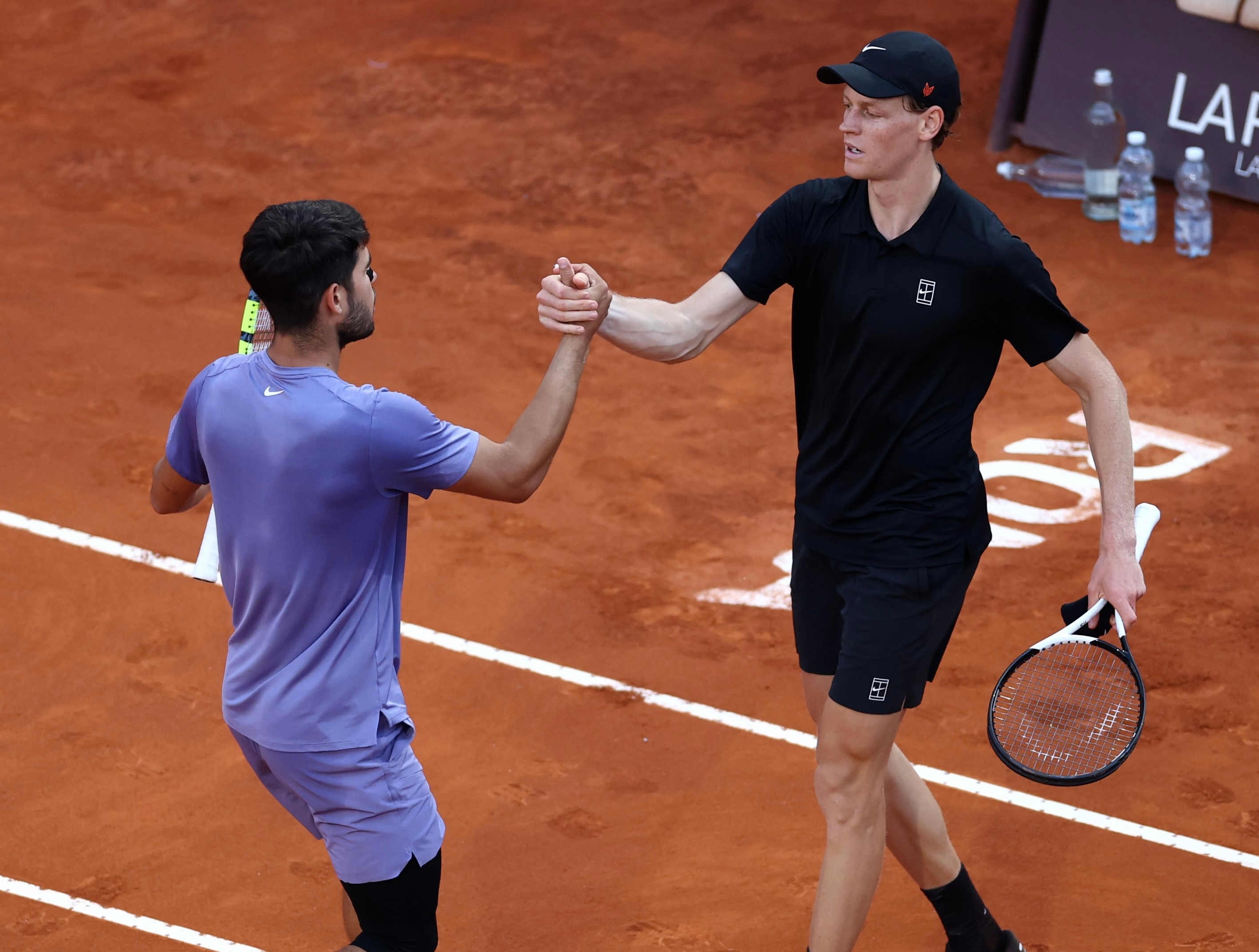 米兰百家乐-包含英国网球队翻盘法国网球队，瓦林卡关键制胜的词条