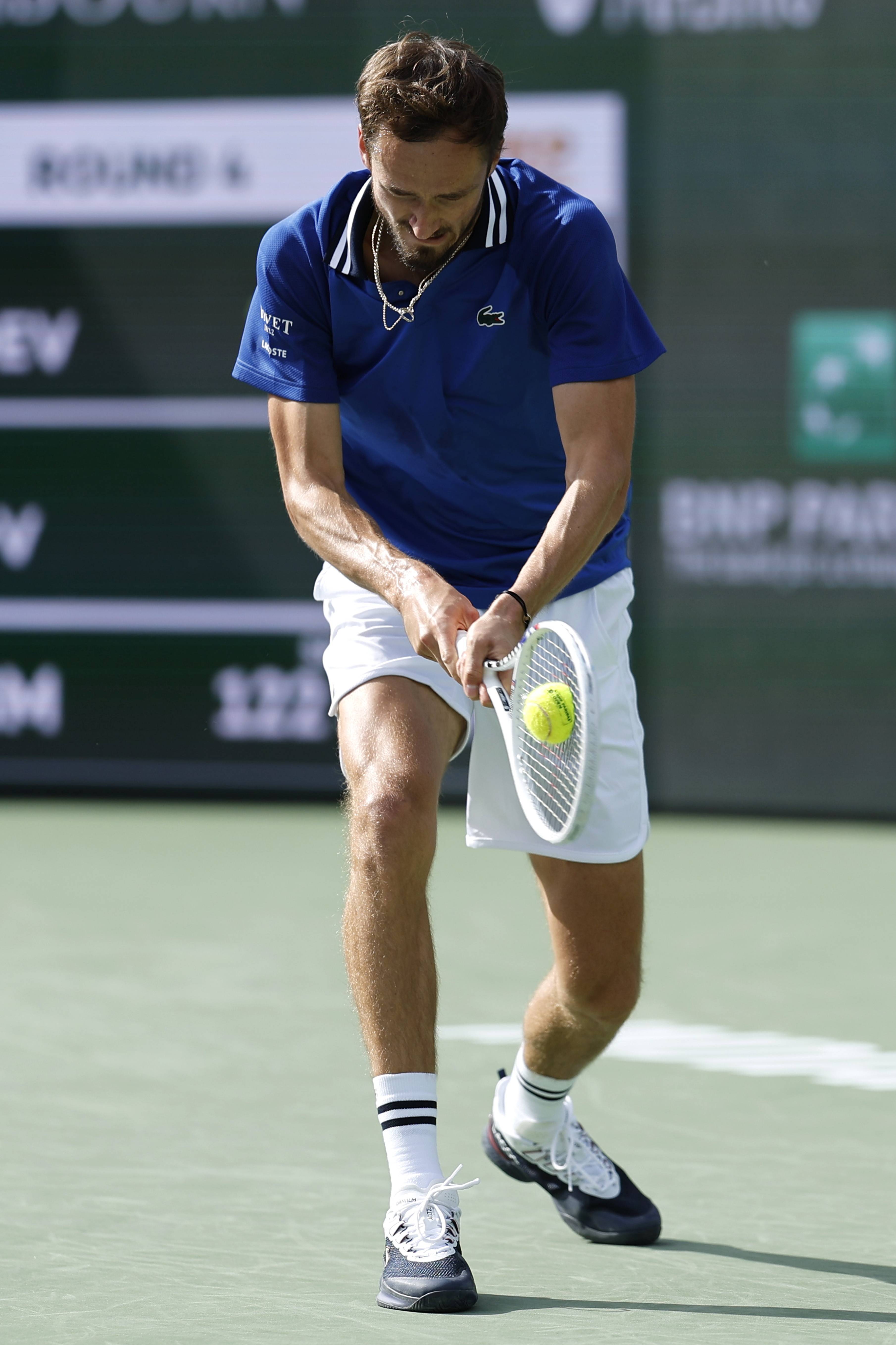 世界网球队力克法国网球队,梅德韦杰夫关键制胜的简单介绍 世界网球队力克法国网球队,梅德韦杰夫关键制胜的简单介绍