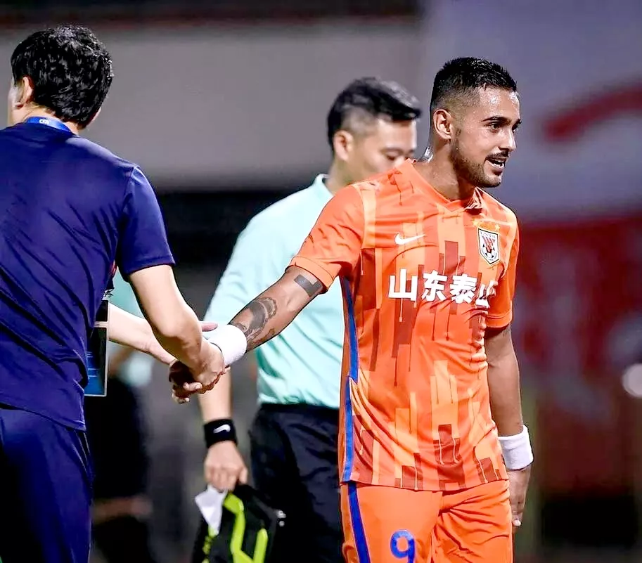 关于萨索洛客场战平，排名继续上升的信息