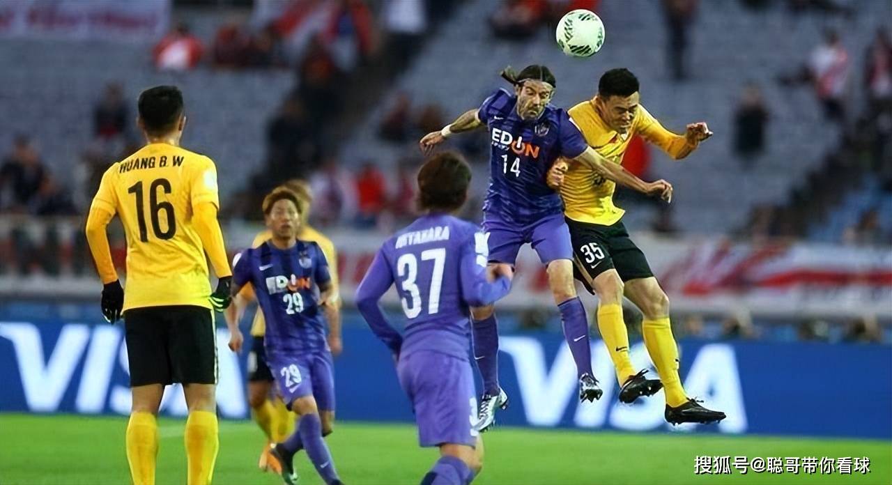 关于广岛三箭球员表现出色，带领球队晋级战绩喜人的信息