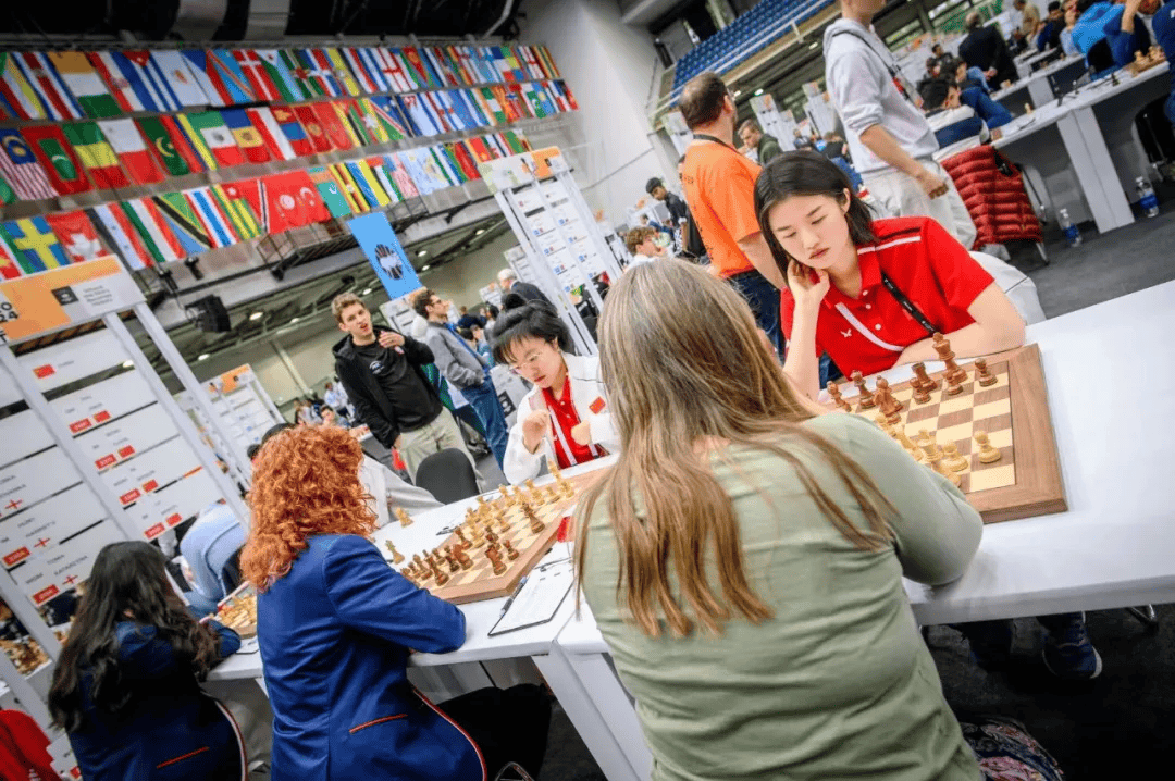 米兰体育-包含布达佩斯队在匈牙利足坛上积极向前的词条