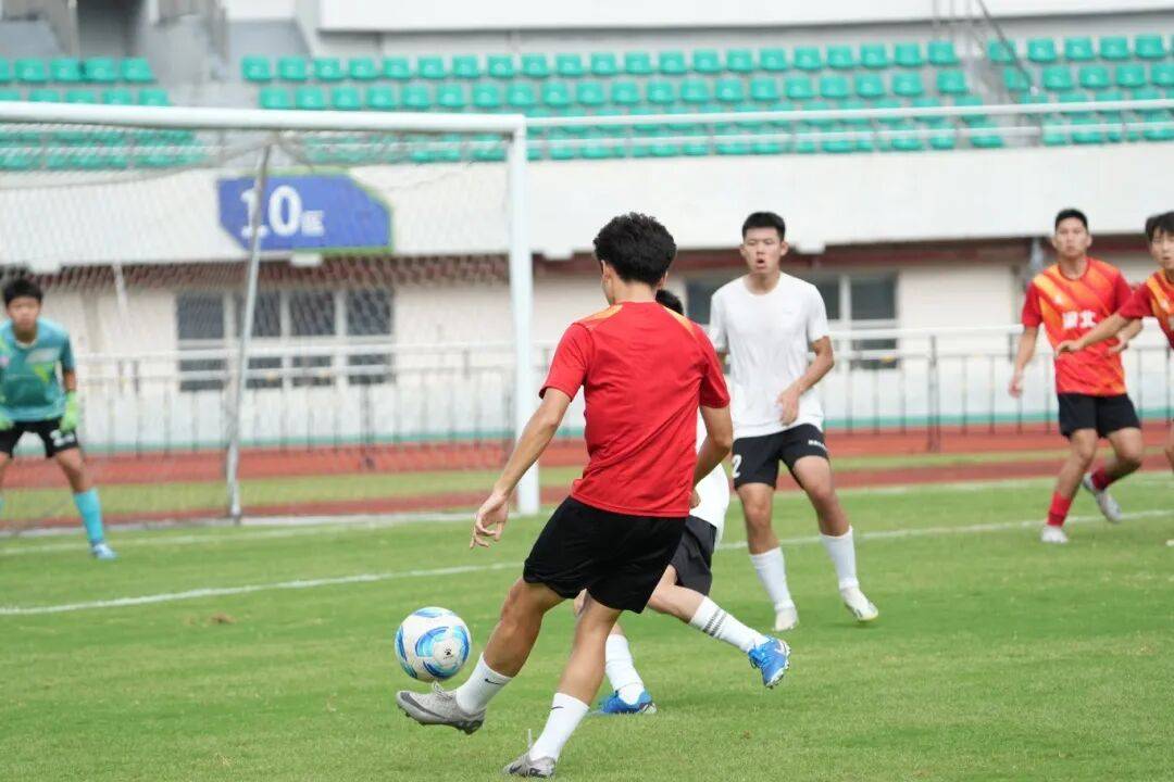 米兰体育官网-包含队员们在场上尽展风采，为球队争得胜利的词条