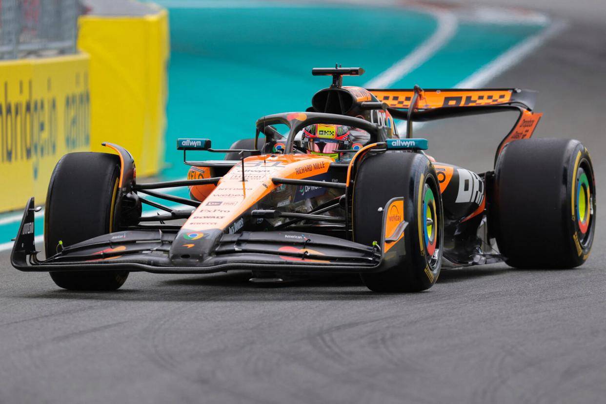 包含迈凯伦绝杀索伯车队，皮亚斯特里状态火热的词条