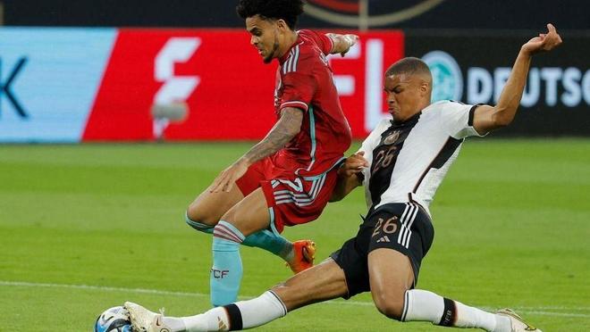 米兰体育网页版-包含波兰力克希腊，哈弗茨统治全场的词条