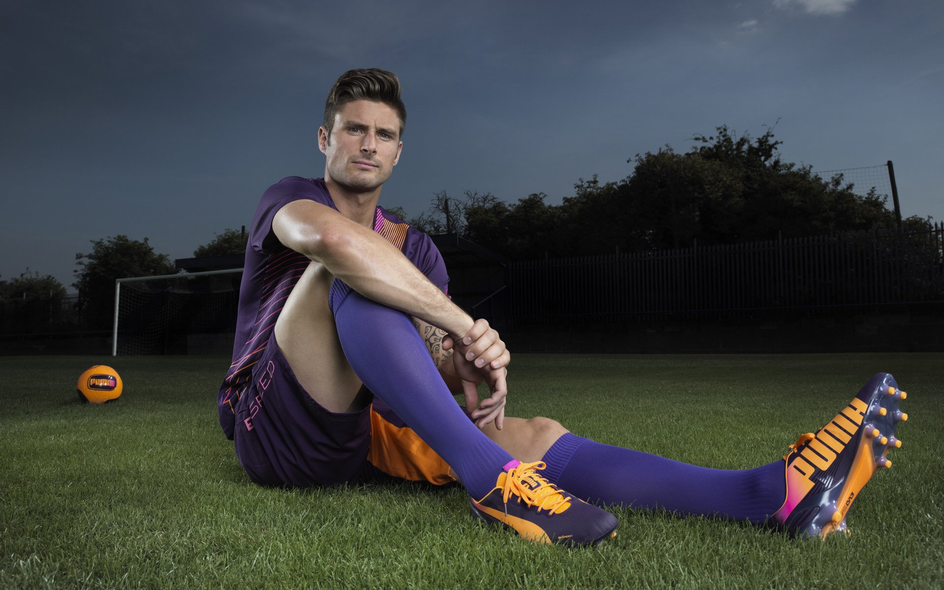 米兰捕鱼-绿茵场与乒乓台的双重奏，法国力克波兰，樊振东状态如日中天