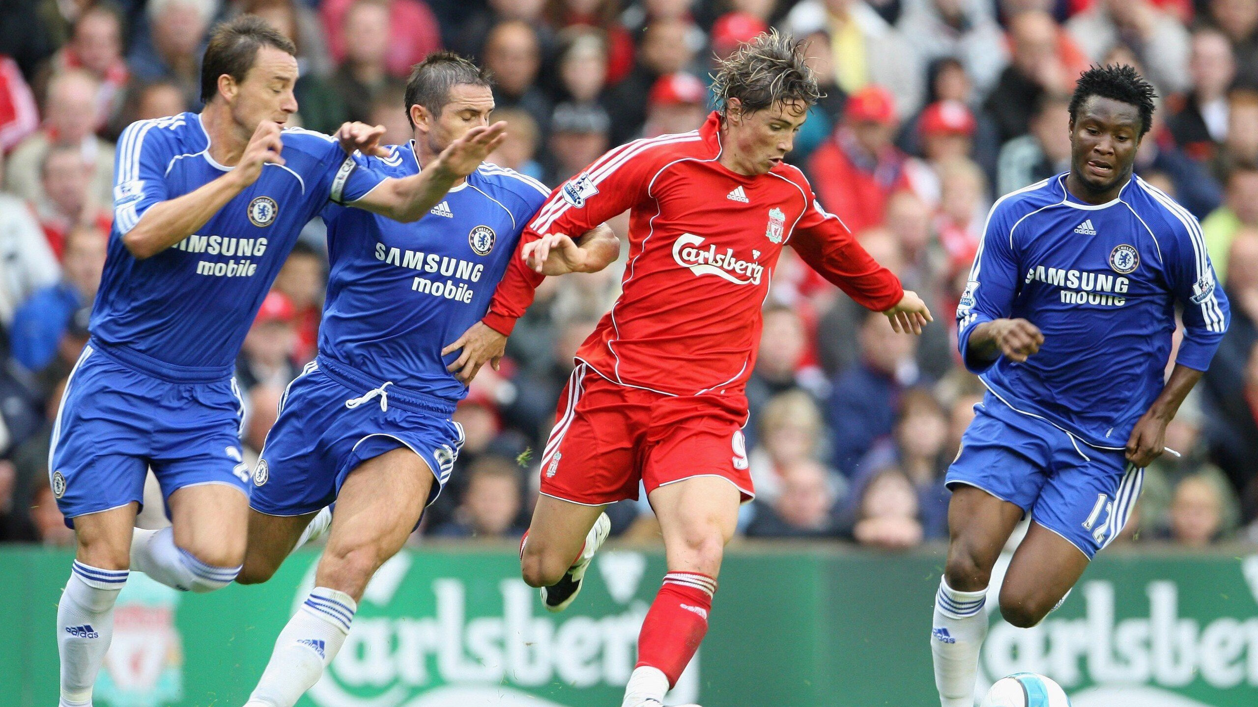 米兰体育官网-阿什拉夫一锤定音，土耳其黑马险胜曼城改写欧冠格局